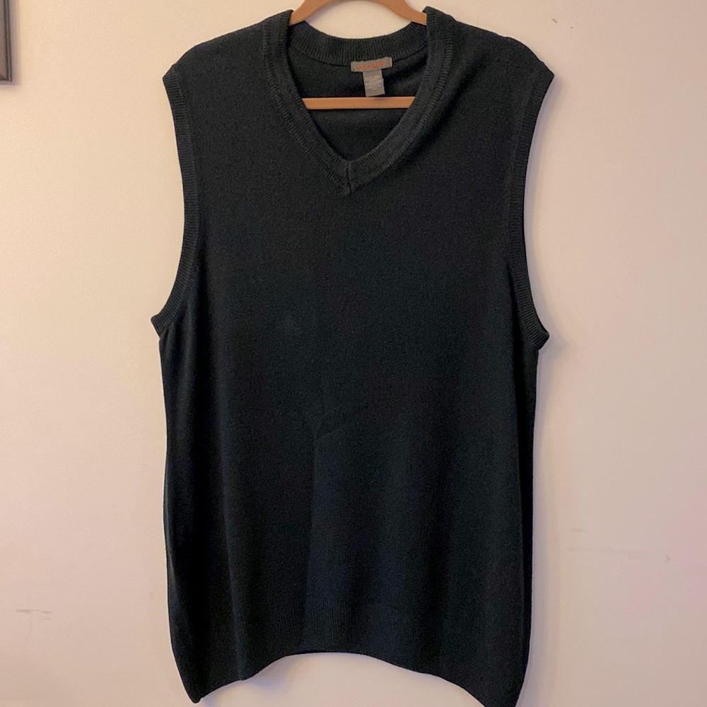 Dockers men’s ribbed V-neck acrylic solid navy sweater vest size XLT/XGL